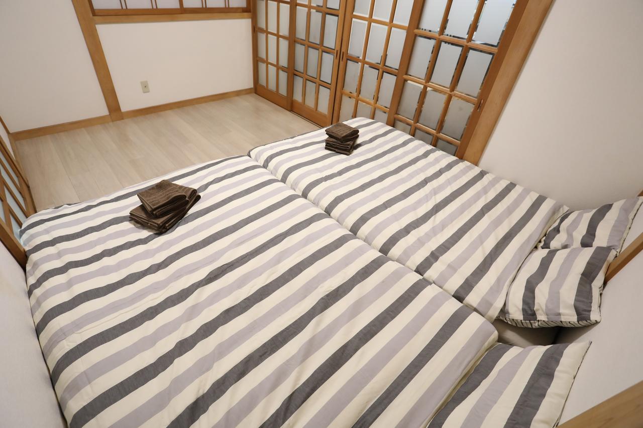 Hostal Yamanoyado TSURU Osaka Exterior foto